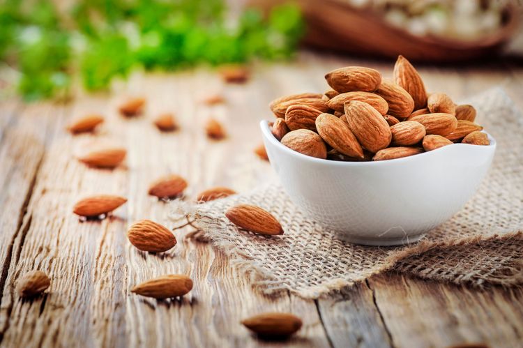 Mandorle, il benessere per il microbiota degli sportivi 